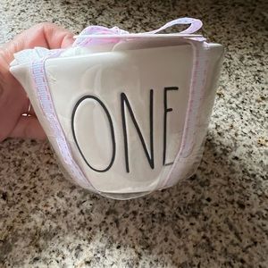 Rae Dunn measuring cups